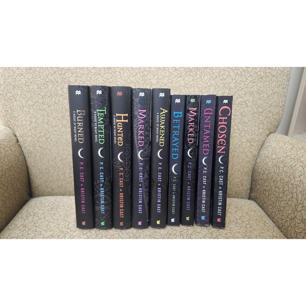 House of Night – Lot of 9 Books – 5 Hardcovers + 4 Paperbacks – P.C. Cast & Kris